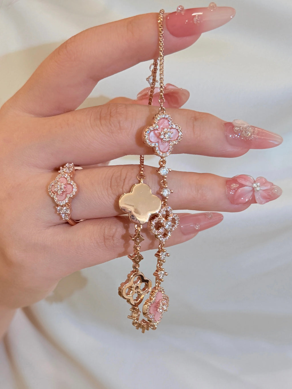 Sakura Cleef Bracelet